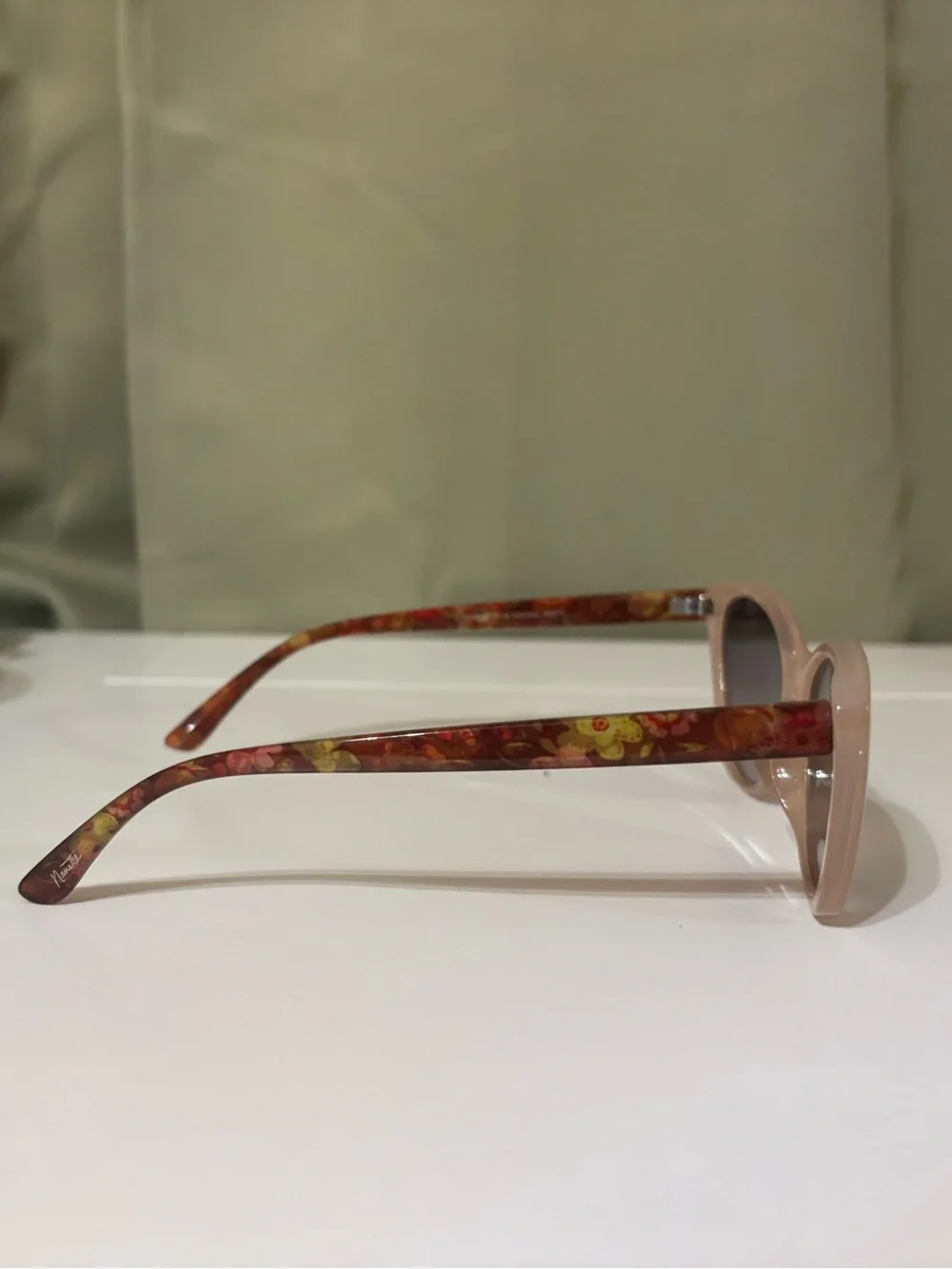 Classic Cat-Eye Sunglasses in Nude Pink